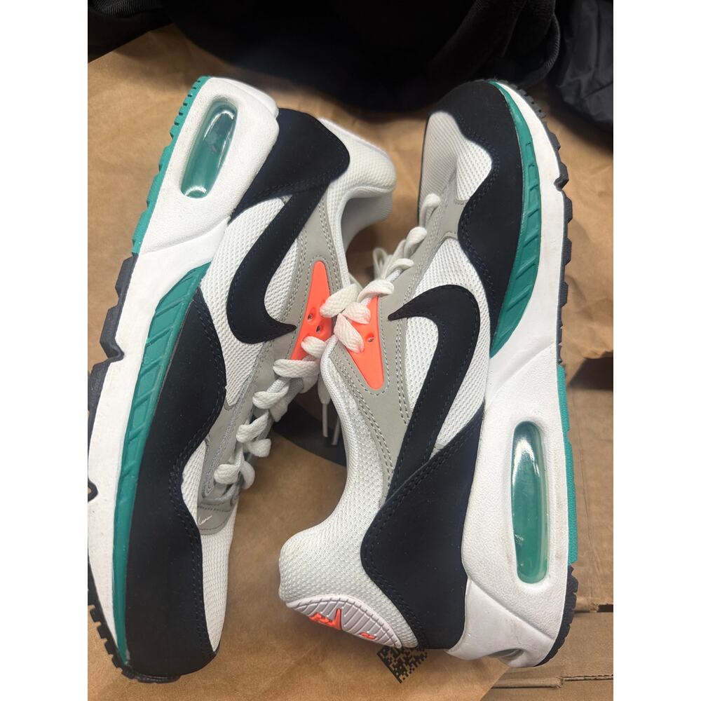USED Nike Air Max Correlate Women's Running Shoes White/Green/Black 8.5 - Picture 2 of 4